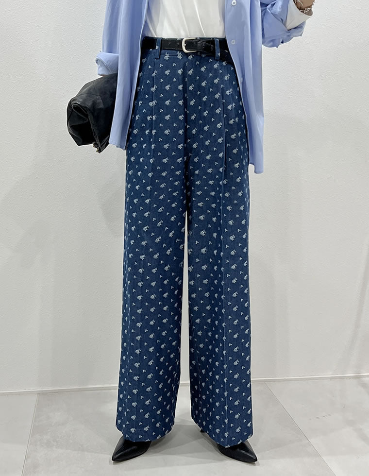フラワー刺繍ライトオンスデニムワイドパンツ