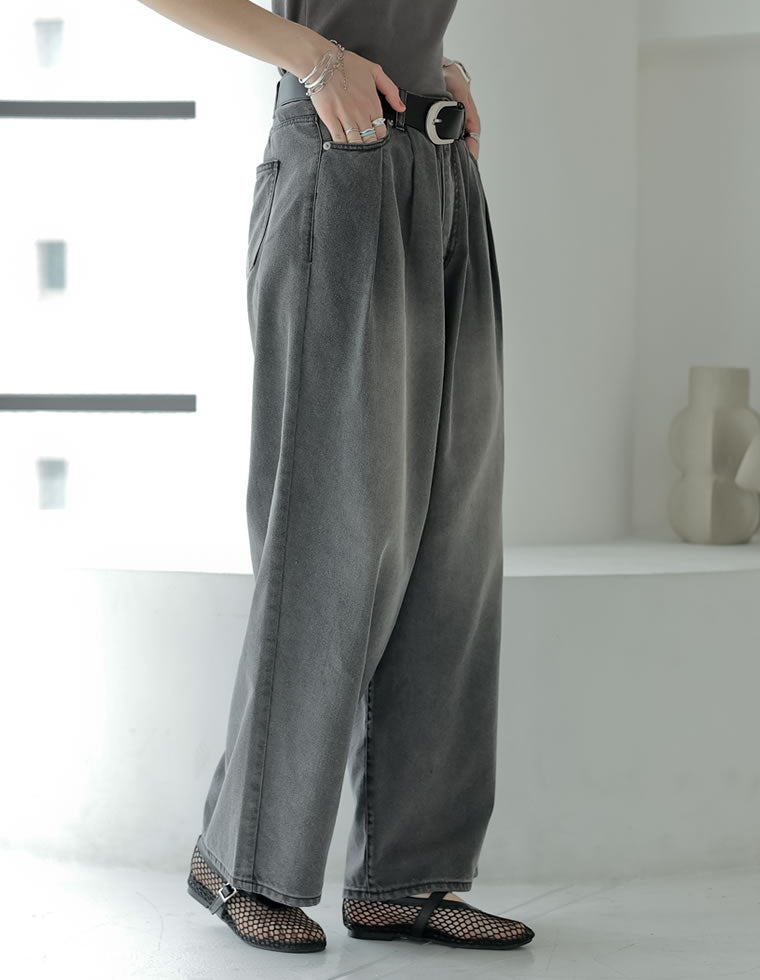 冷感デニムツータックワイドストレートパンツ